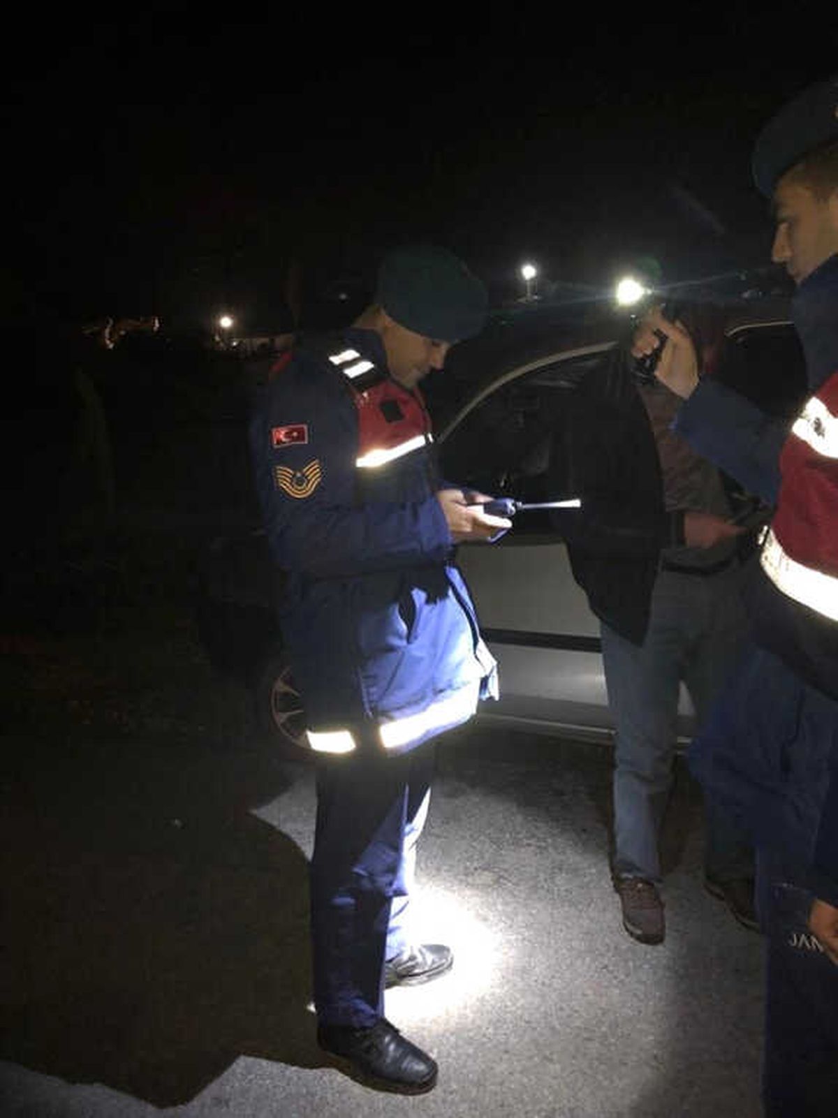 Garson Görünümlü Konsomatrisler, Jandarmanın Dikkatinden Kaçmadı