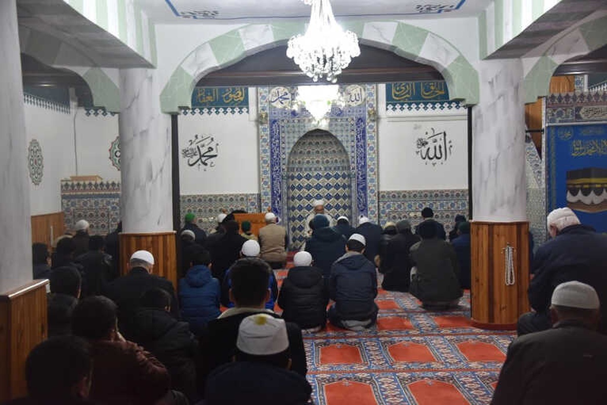 Geleneksel Sabah Namazı Buluşmaları Tekke Mahalle Ferhat Camii\'nde Devam Etti