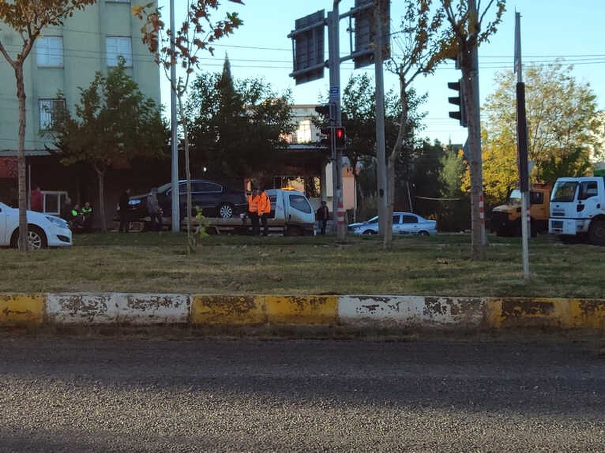 İki Otomobil Kafa Kafaya Çarpıştı: 7 Yaralı