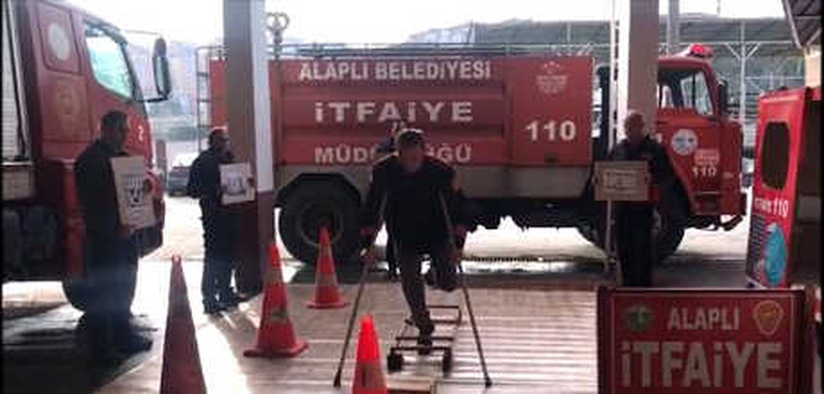 İtfaiye Erlerinden Engellilere Farkındalık Mesajı