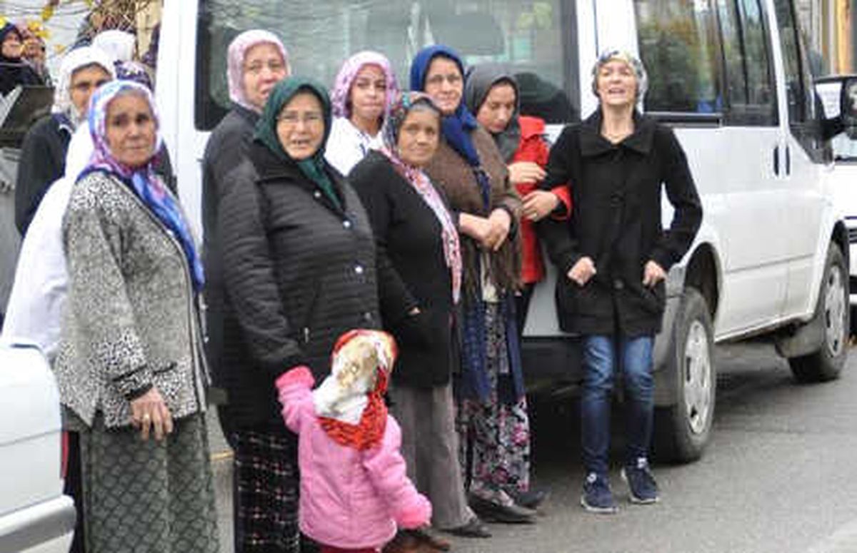 Kazada Ölen Öğretmeni, Son Yolculuğa Öğrencileri Uğurladı