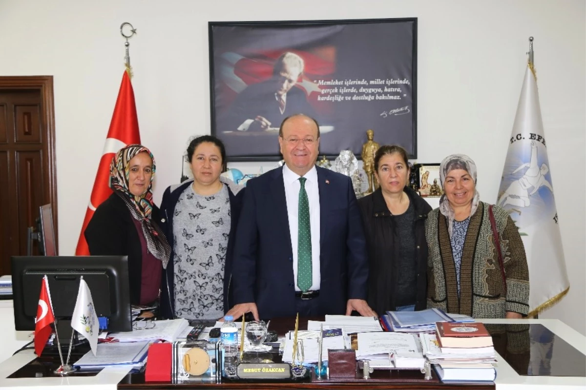 Kızılcaköylü Kadınlar Başkan Özakcan\'dan Destek İstedi