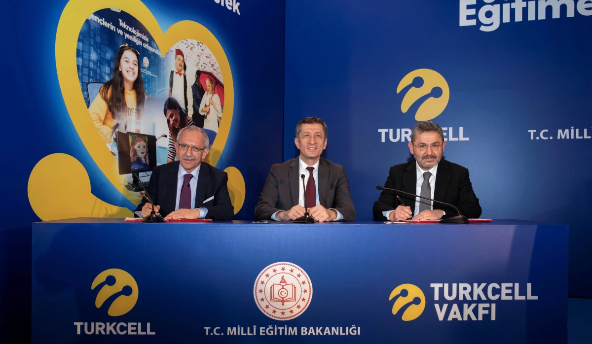 Turkcell 2020\'Ye Kadar 50 Bin Engelli Öğrenciye Destek Verecek