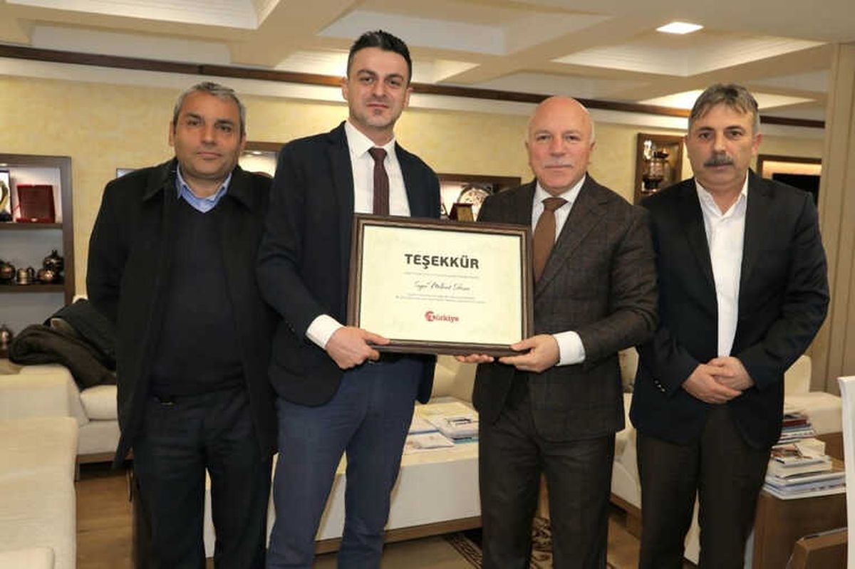 Türkiye Gazetesi\'nden Başkan Sekmen\'e Teşekkür Ziyareti