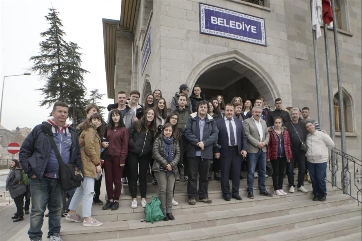 5 Ülkeden 40 Öğretmen ve Öğrenci Nevşehir Belediyesi\'ni Ziyaret Etti