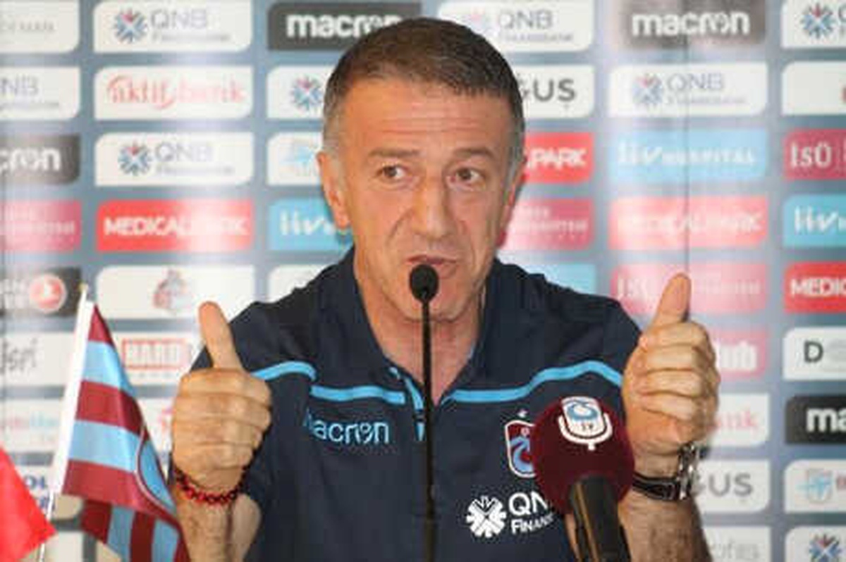 Ahmet Ağaoğlu: "Fırtına Yeniden Esiyor"