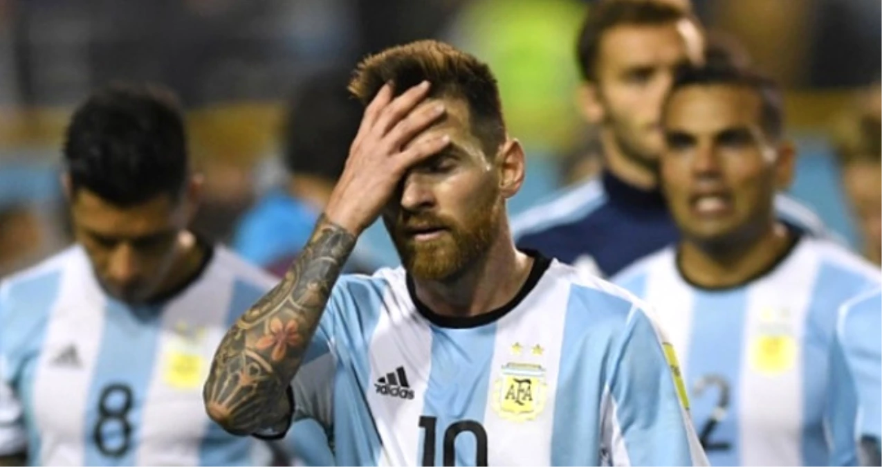 Angel Di Maria: Dünya Kupasından Elenince Messi Duvara Kafa Attı