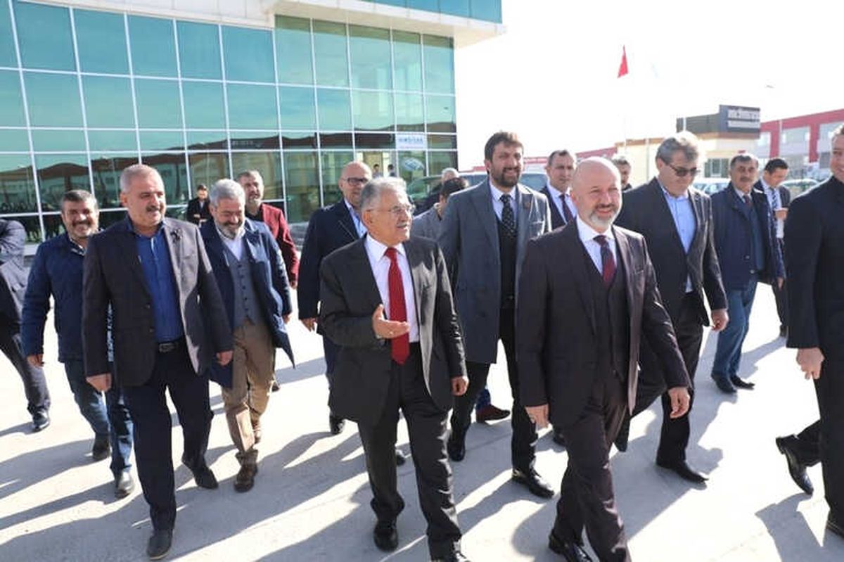 Başkan Çolakbayrakdar, "Kayseri, Dünyanın Mobilya Merkezi Olacak"