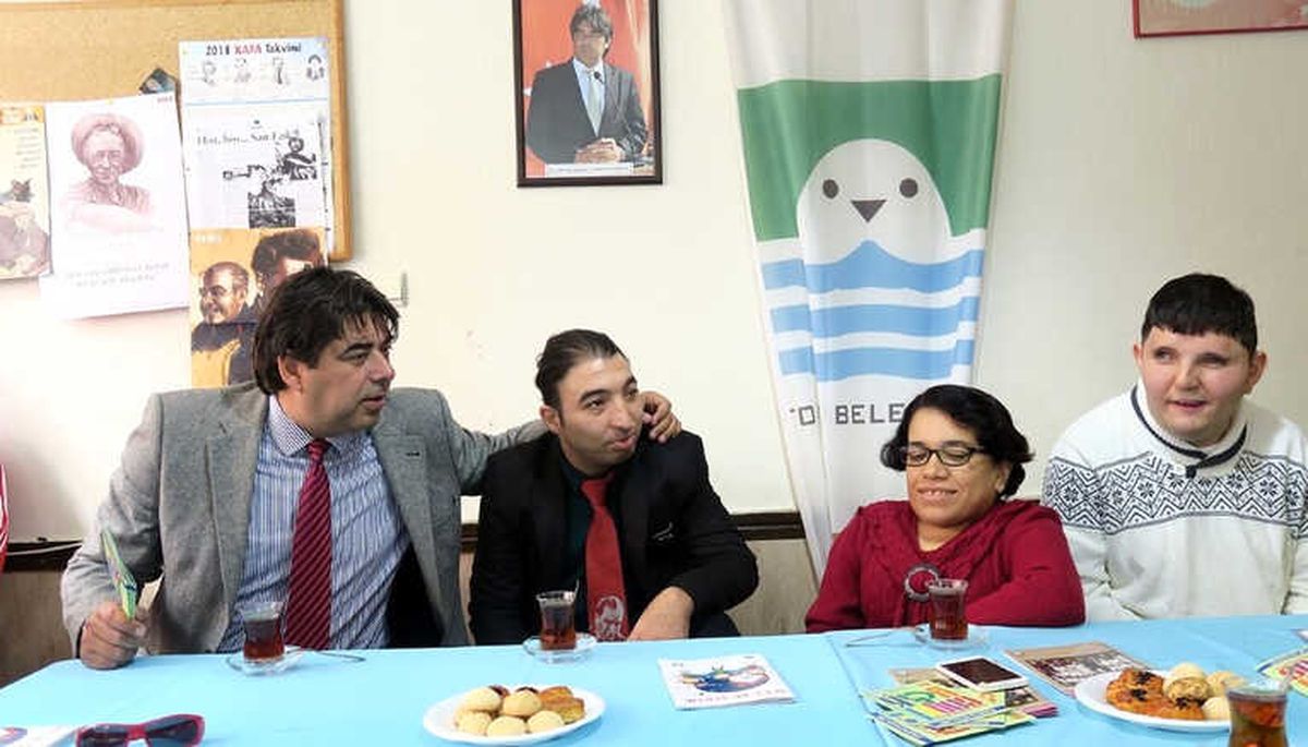 Başkan Demirağ, Engelli Vatandaşlarla Buluştu, Hediye Dağıttı