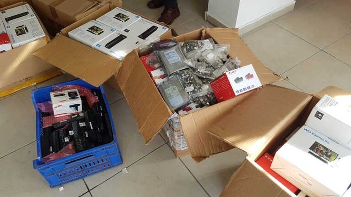 Başkent\'te Kaçak Bilgisayar Satan İş Yerine Operasyon