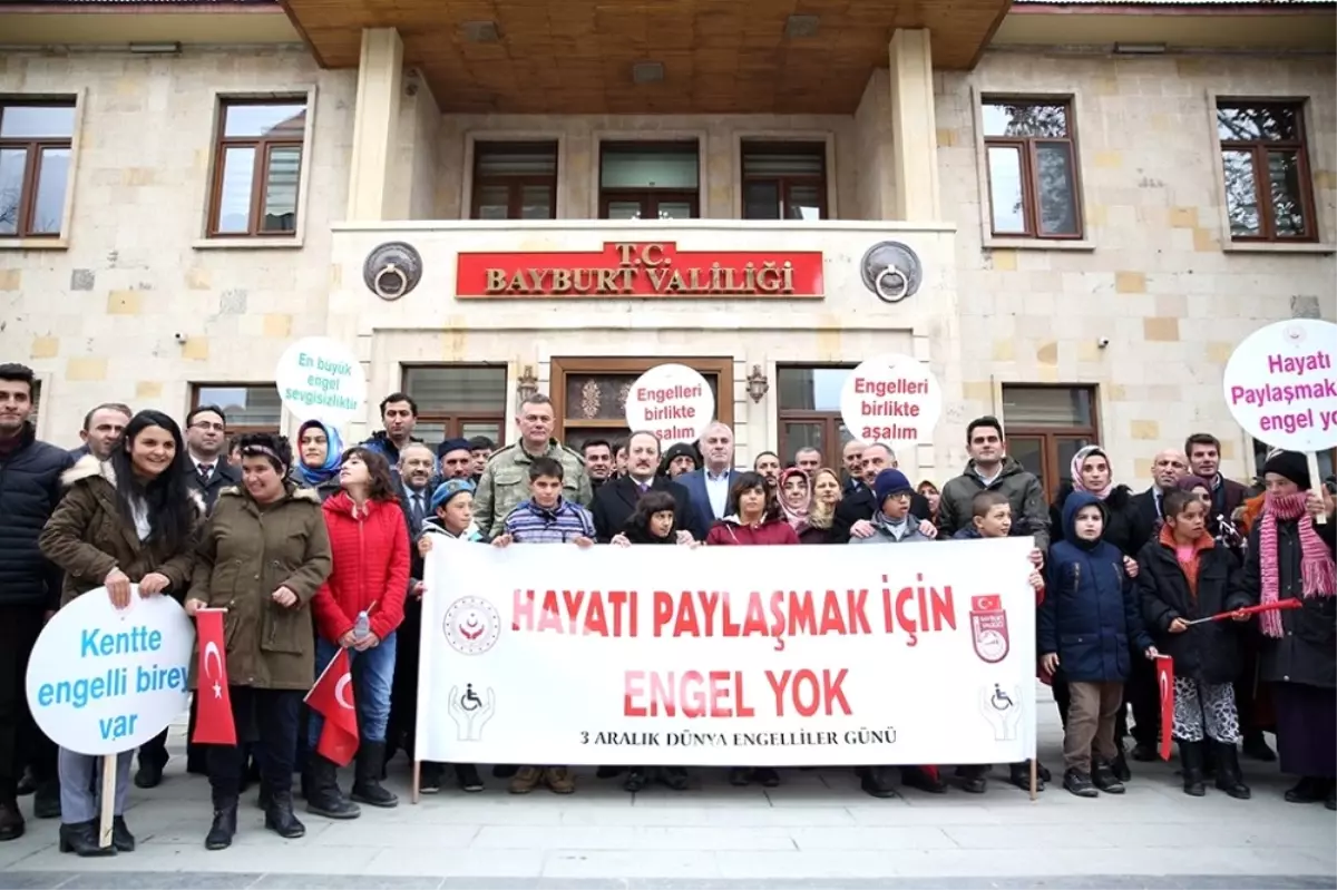 Bayburt\'ta Farkındalık Yürüyüşü