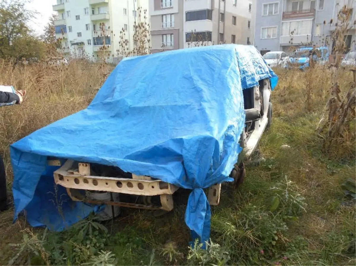 Cadde ve Sokaklardaki Hurda Araçlar Kaldırılıyor