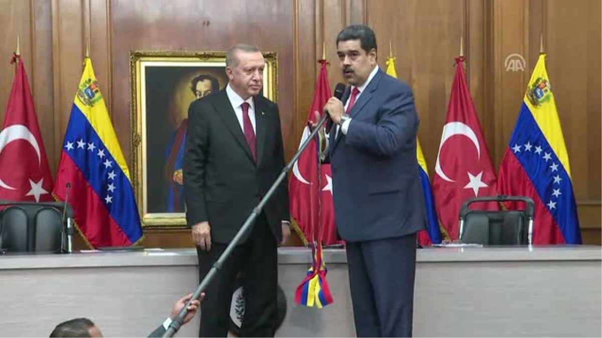 Cumhurbaşkanı Erdoğan\'a "El Libertador" Nişanı (1)