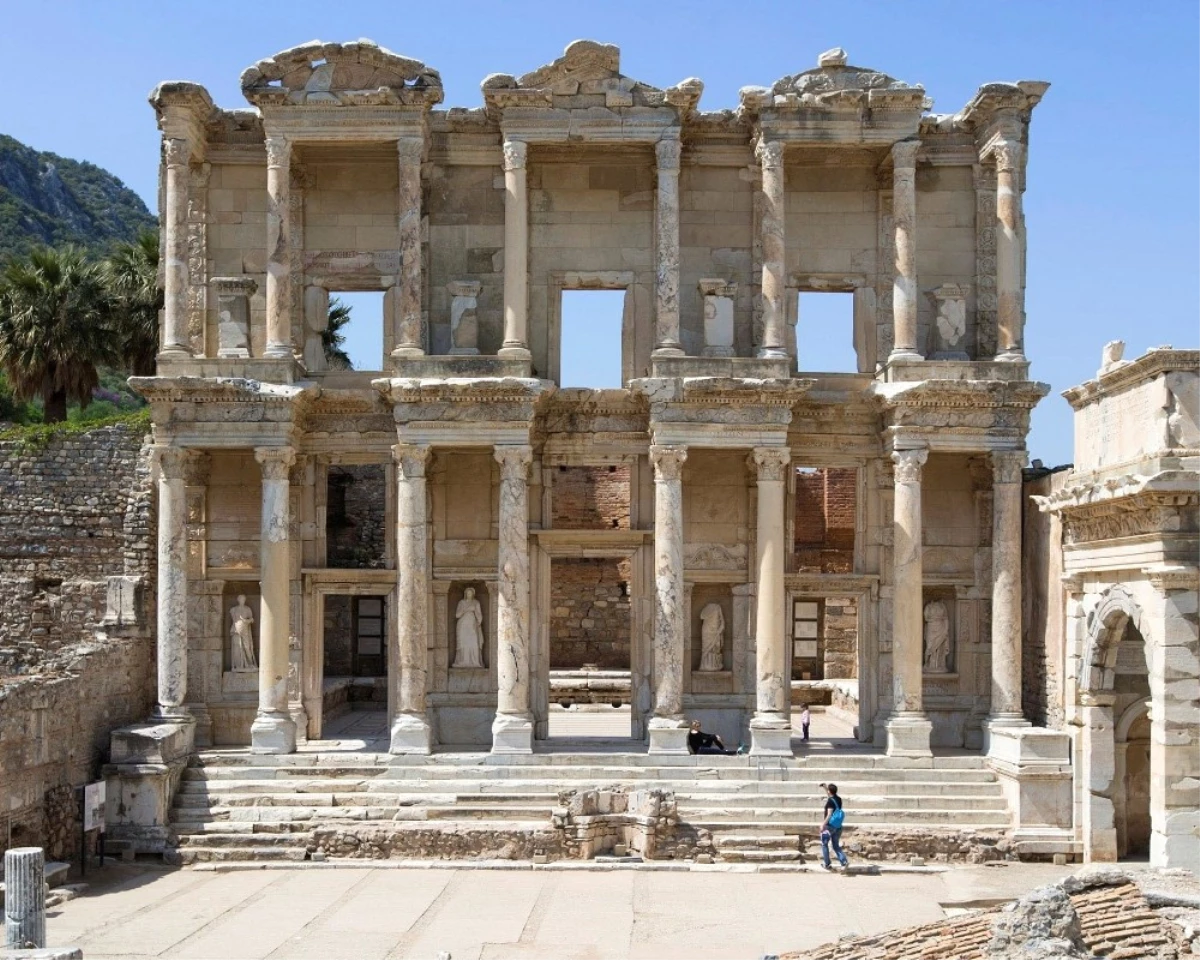 Efes, 1 Milyon Ziyaretçiyi Aşarak 2018\'i Önde Kapattı