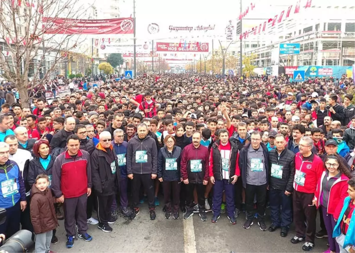 Gaziantep\'te Gazi Yarı Maratonu