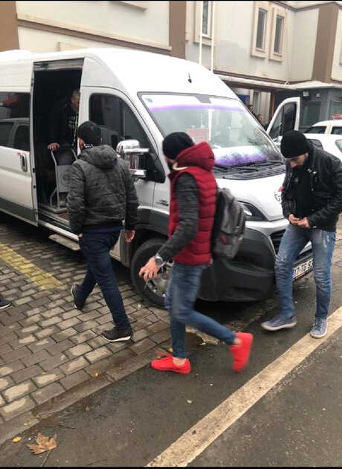 Gelibolu\'da 12 Kaçak Göçmen Yakalandı