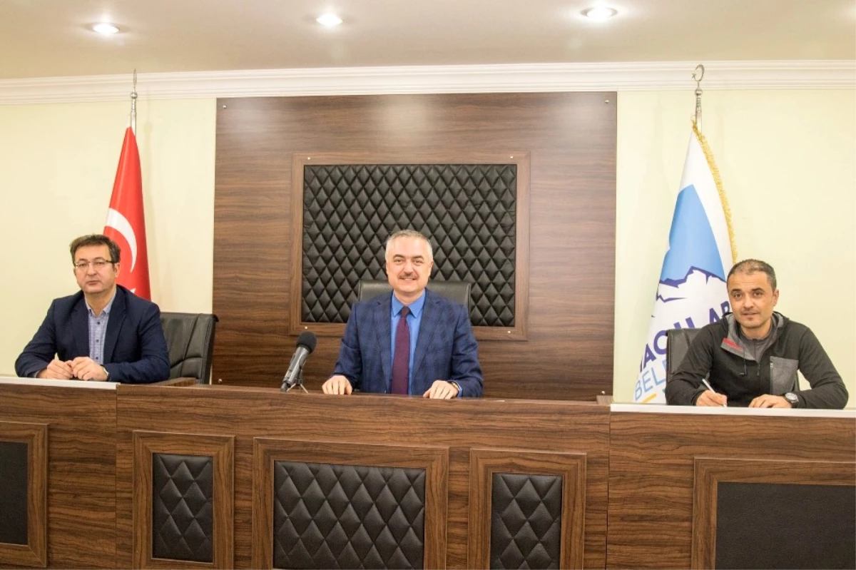 Hacılar Belediye Meclisi Yılın Son Toplantısını Gerçekleştirdi