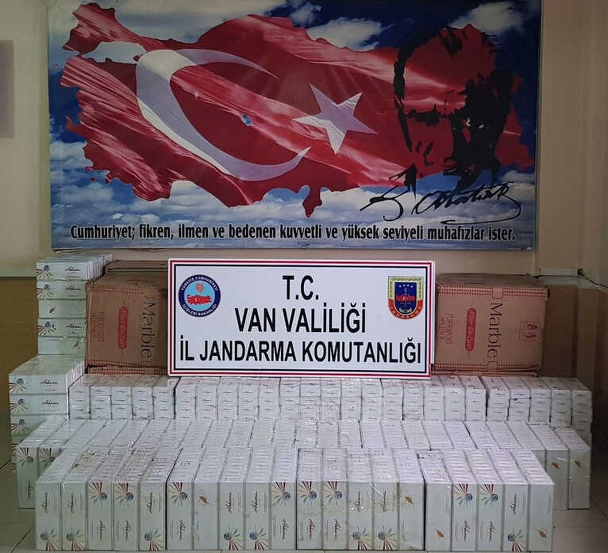 Jandarmadan Kaçakçılık Operasyonları
