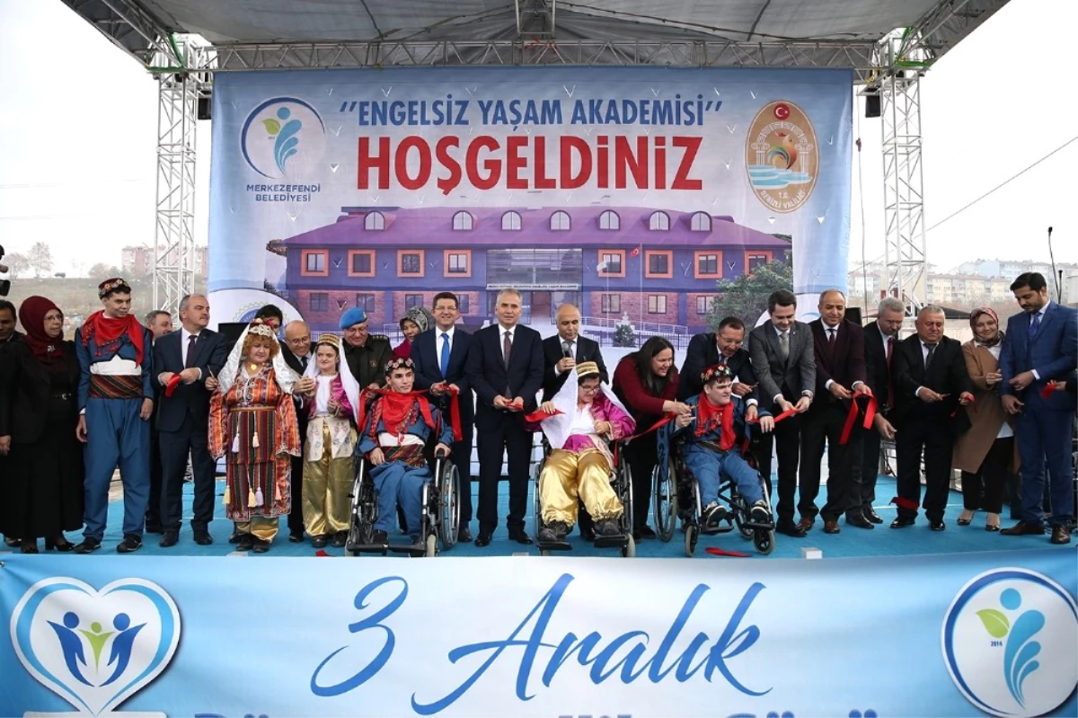 Merkezefendi \'Engelsiz Yaşam Akademisi\' Açıldı