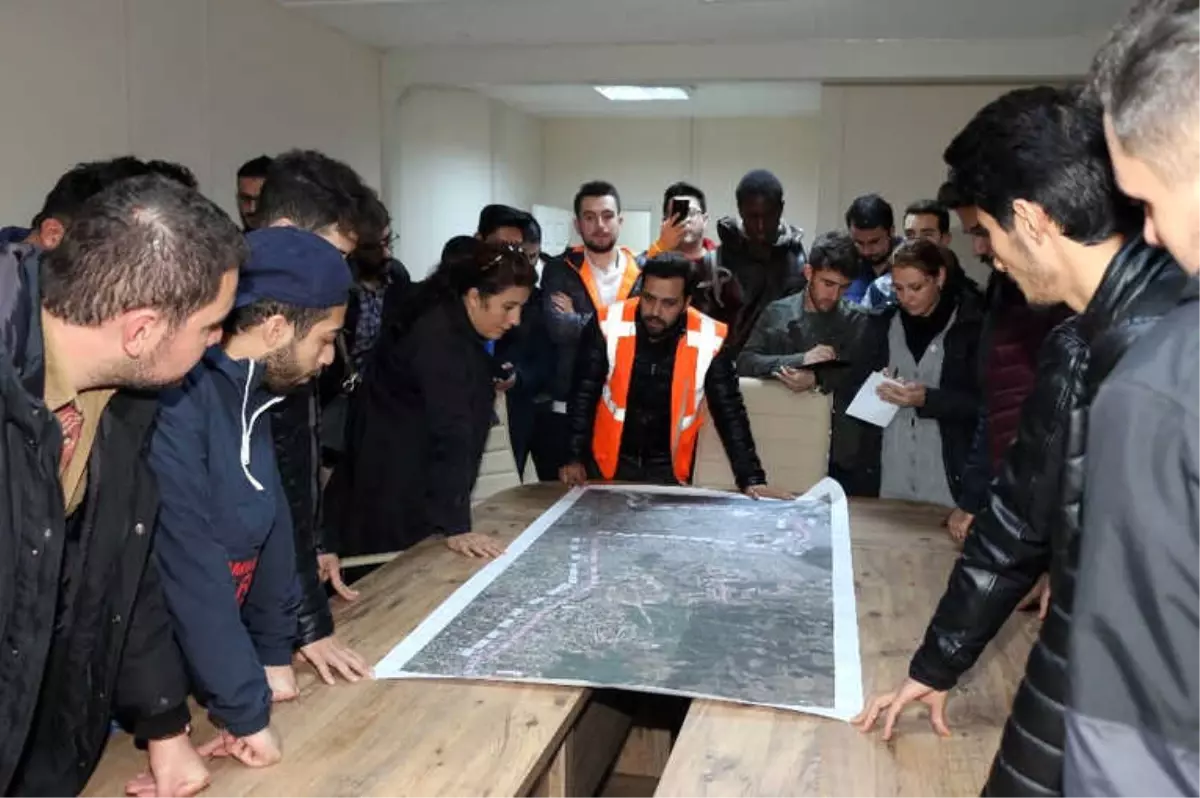Mühendis Adayları Raylı Sistem Projesini İnceledi