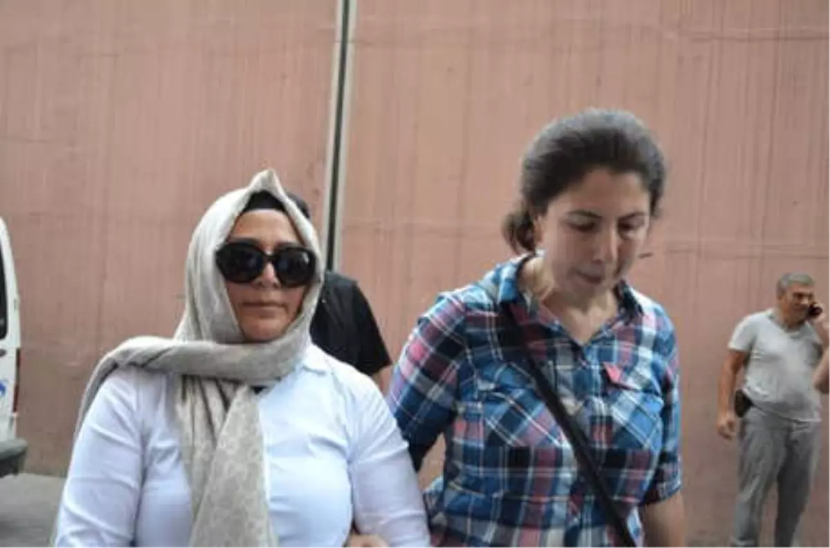 Ünlü İş Adamı Mustafa Boydak\'ın Eşine FETÖ\'den 7,5 Yıl Hapis Cezası Verildi