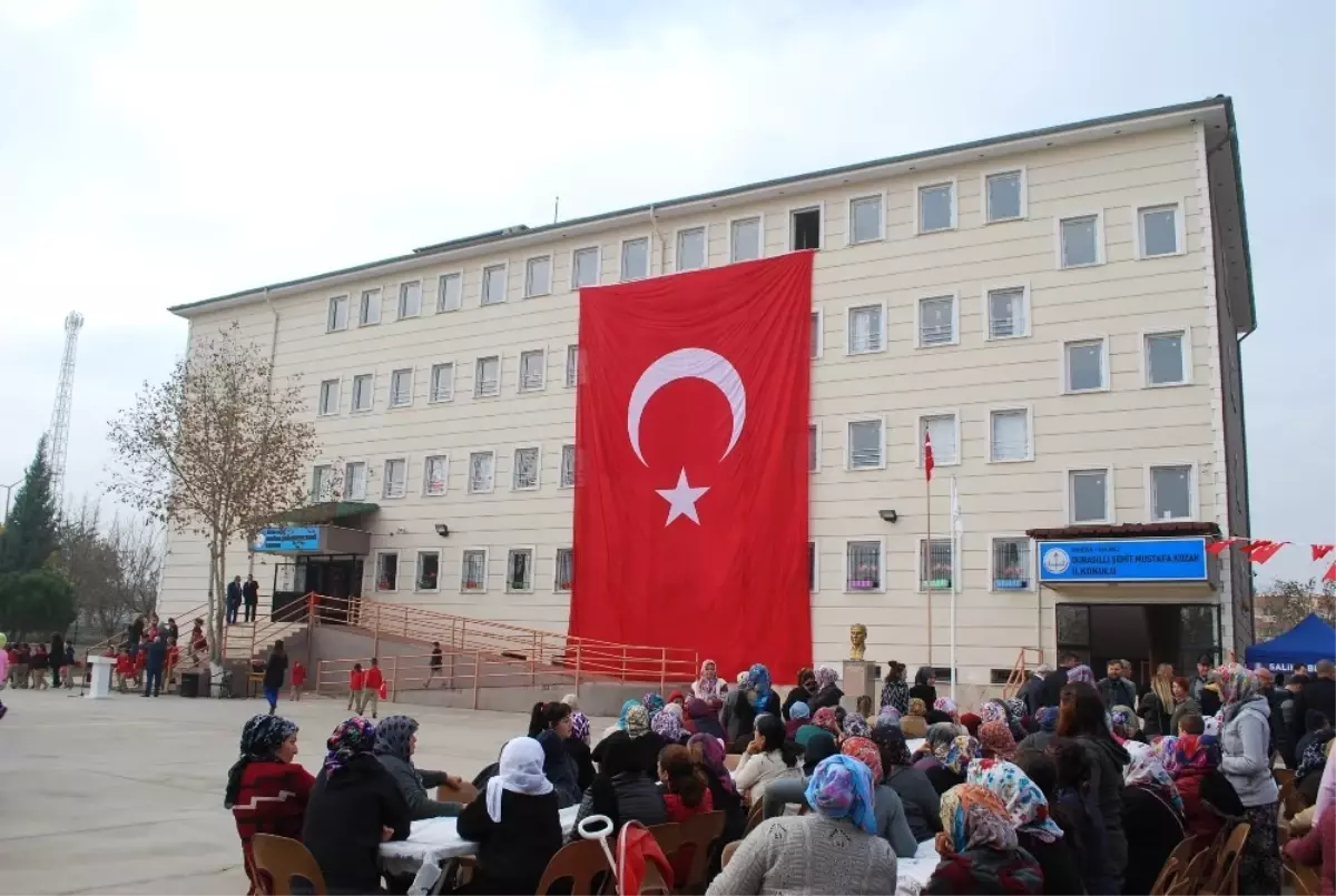 Şehit Mustafa Kozak\'ın Adı Memleketindeki Okulda Yaşayacak