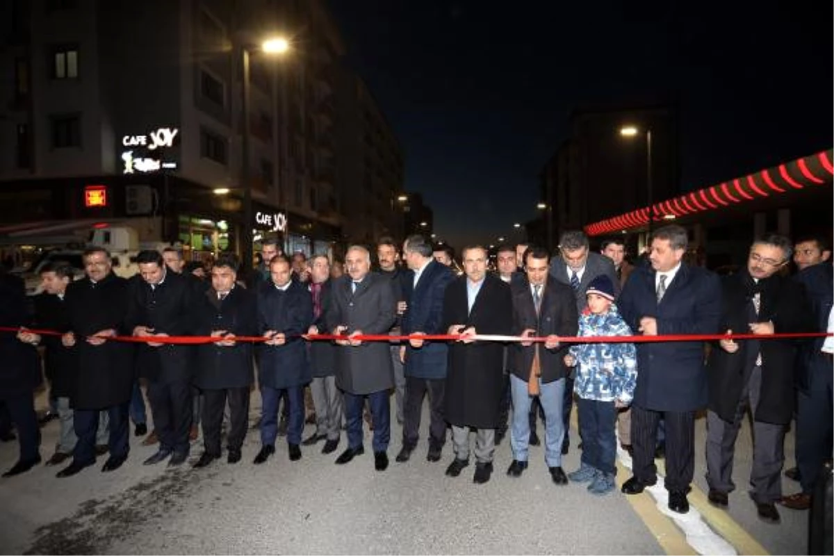 Van\'ın 7 Kilometrelik Prestij Caddesi Hizmete Açıldı