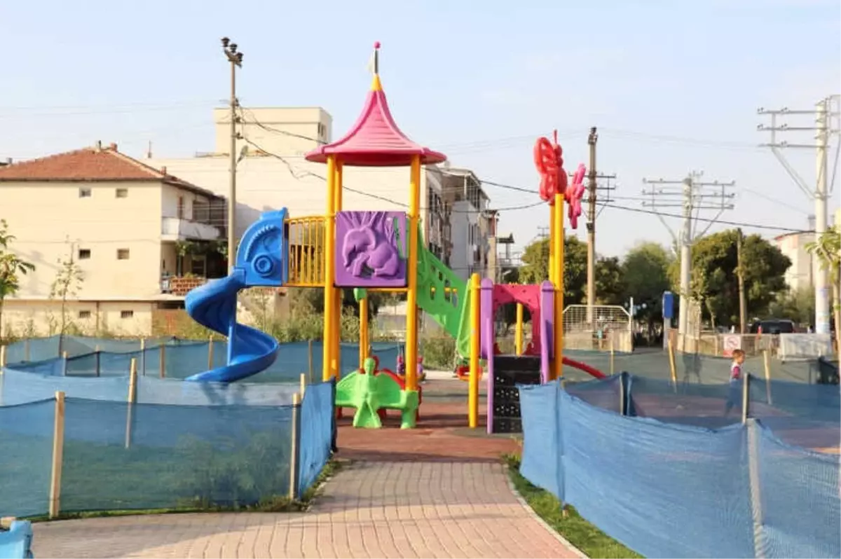 Yunusemre\'den İlçeye 60 Yeni Park