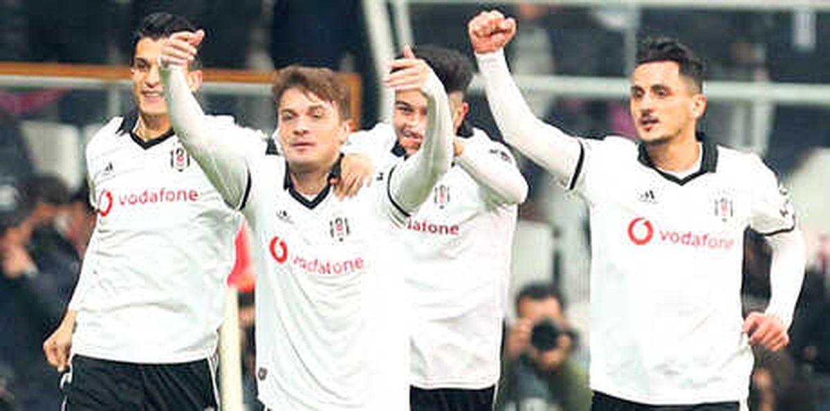 Babasını Dinledi, Beşiktaş\'ı Seçti