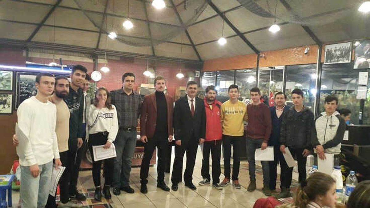 Başkan Yalçın Başarılı Sporcuları Tebrik Etti