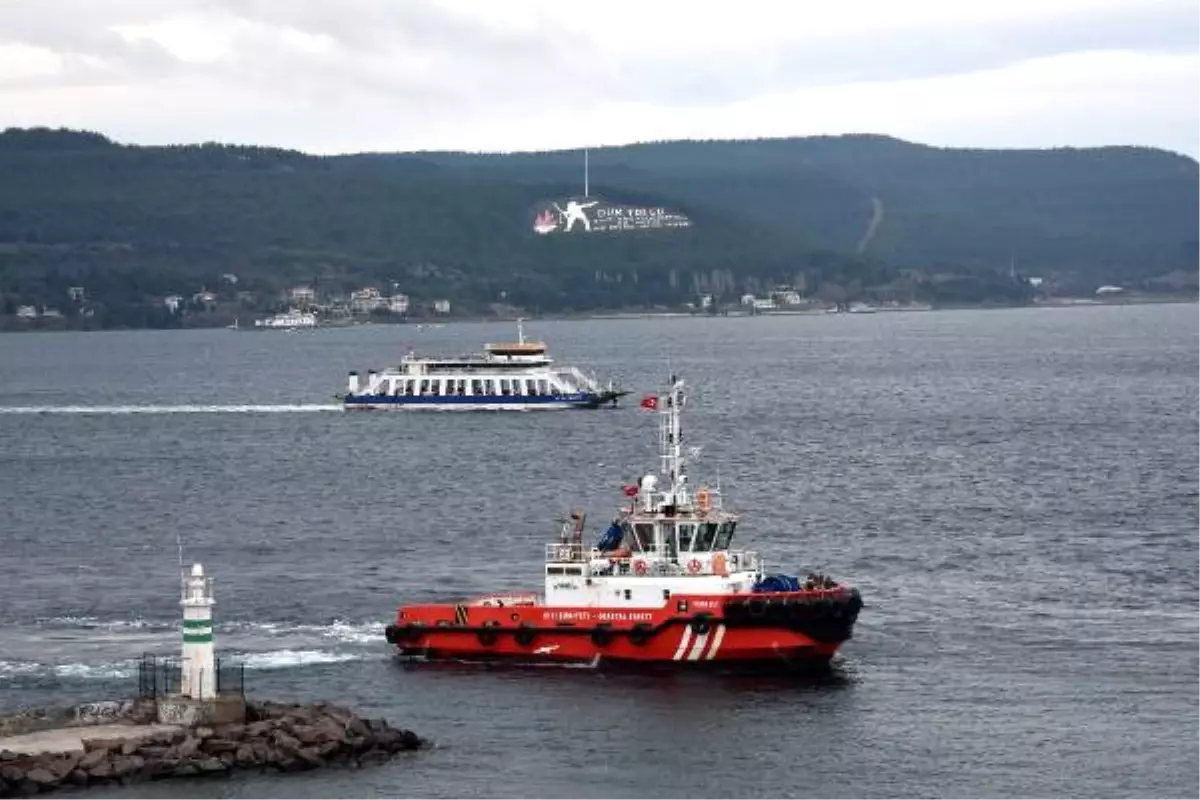 Çanakkale\'de Fırtına Uyarısı Nedeniyle Bazı Deniz Seferleri İptal Edildi