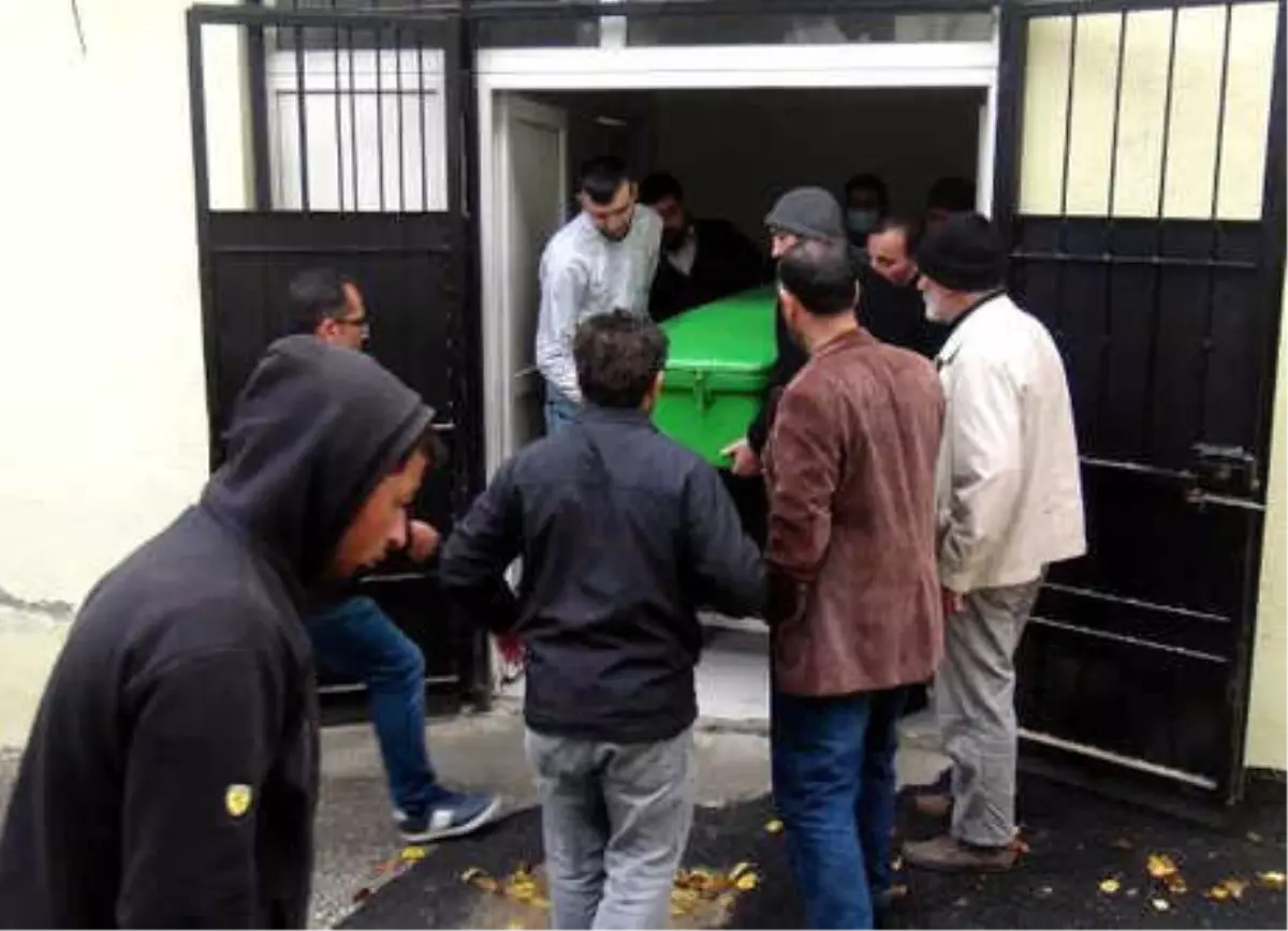 Elektrik Akımına Kapılan Boyacı, Yaşamını Yitirdi