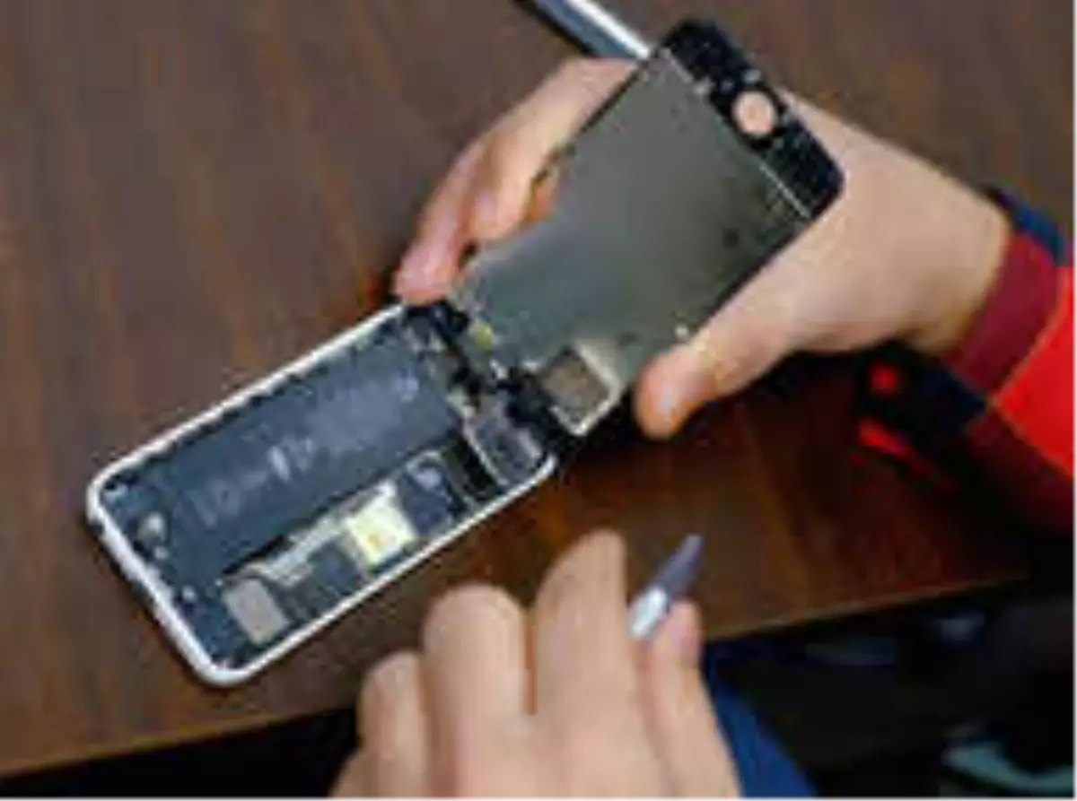 İphone Pil Değişimi İçin Son Gün 31 Aralık 2018, Fiyatlar İkiye Katlanıyor