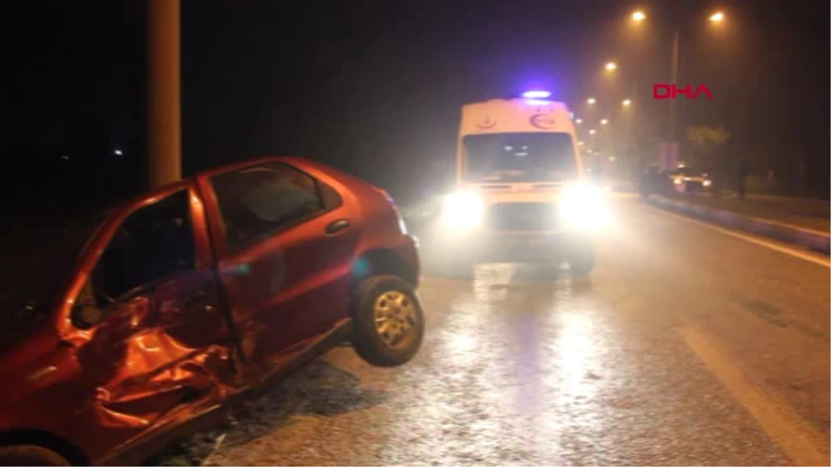 İzmir\'de Trafik Kazası: 5 Yaralı