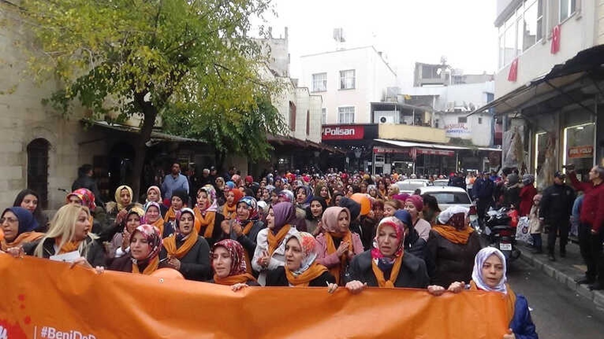 Kilisli Kadınlar "Şiddete Hayır" Diyerek Meydanlara İndi