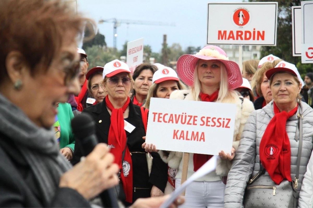 Seçme ve Seçilme Haklarını Savunarak, Tecavüzü Kınadılar