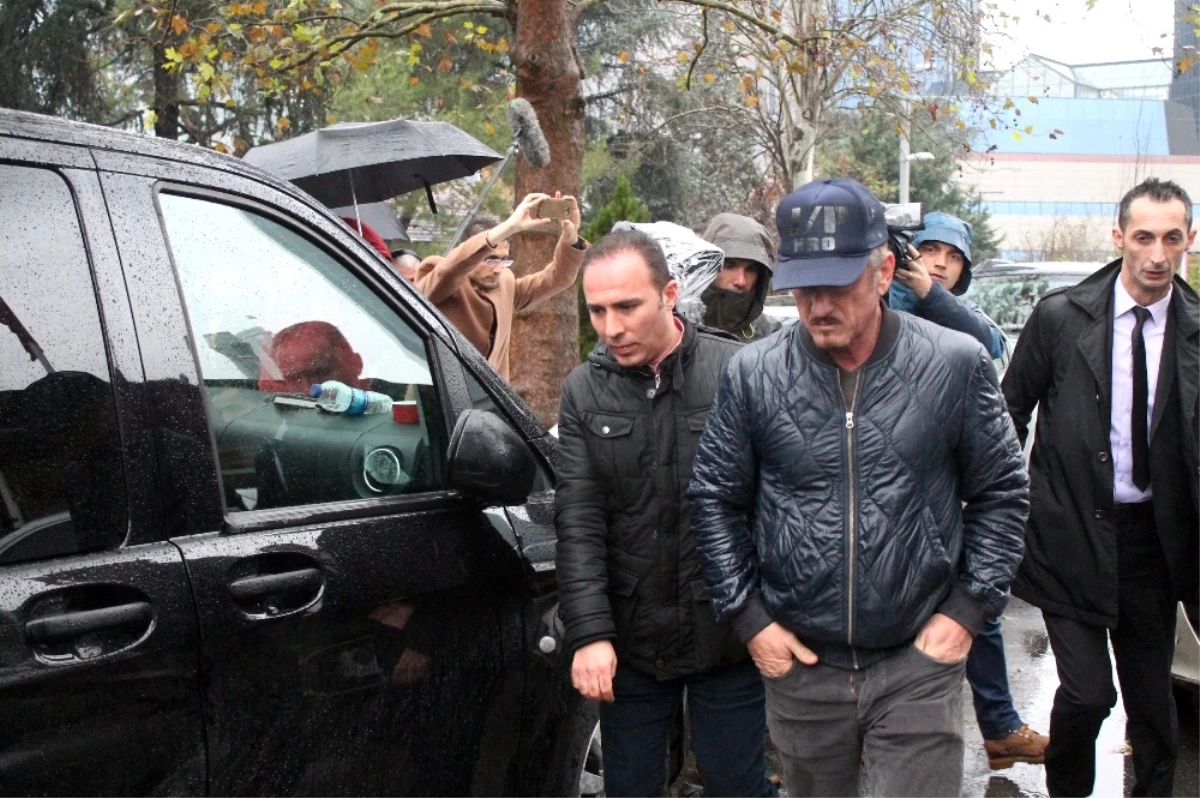 Ünlü Oyuncu Sean Penn, Kaşıkçı Belgeseli Çekmek İçin İstanbul\'a Geldi