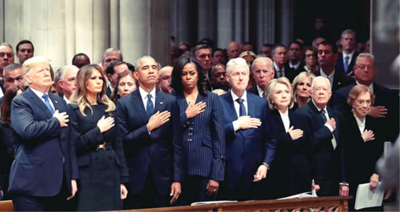 ABD\'nin Başkanlık Koltuğuna Oturmuş Dört İsim, Baba Bush\'un Cenaze Töreni İçin Yan Yana Geldi