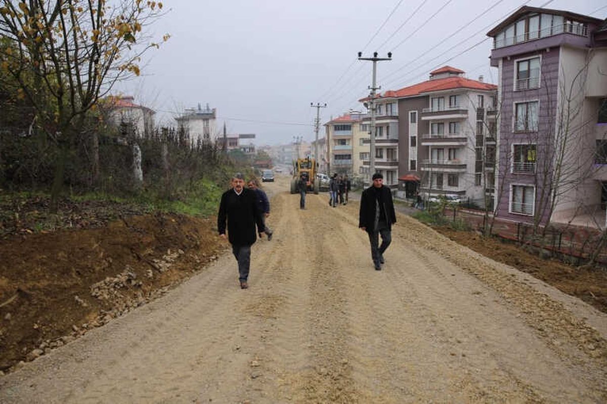Başkan Akın Yol Çalışmalarını İnceledi