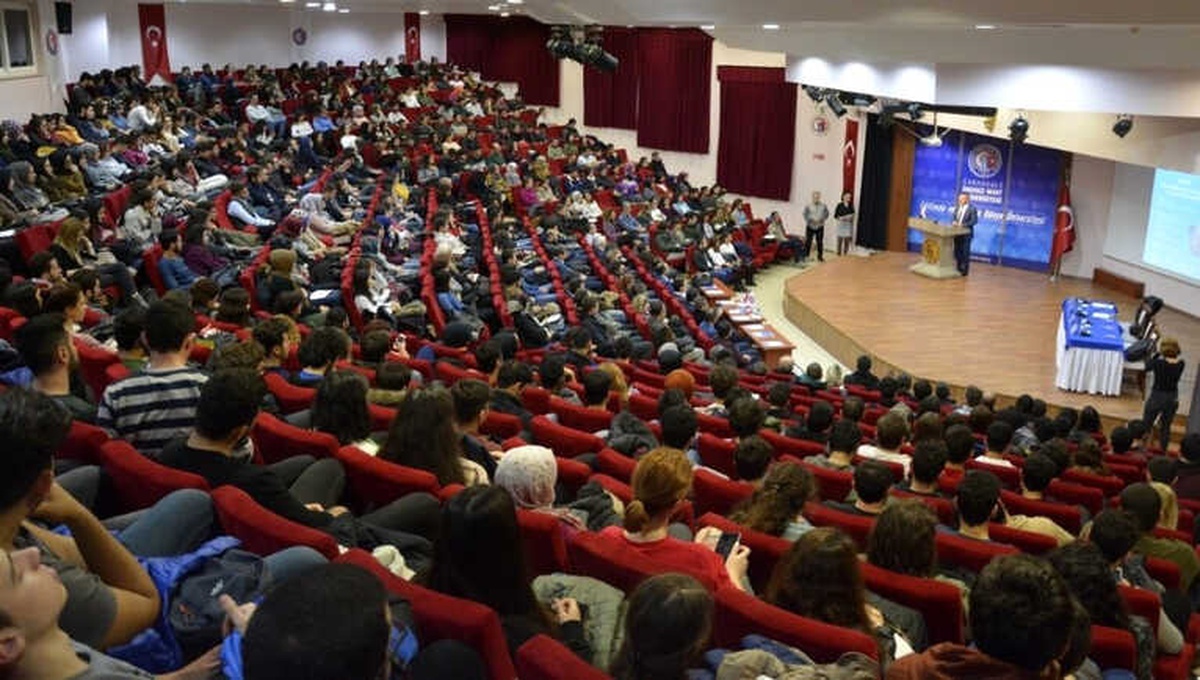 Bor Madeninin Türkiye ve Dünya Potansiyeli Çomü\'de Konuşuldu