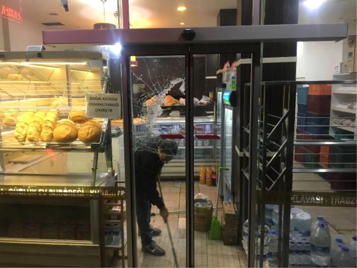 Bursa\'da Ekmek Fırınına Molotoflu Saldırıya 3 Gözaltı