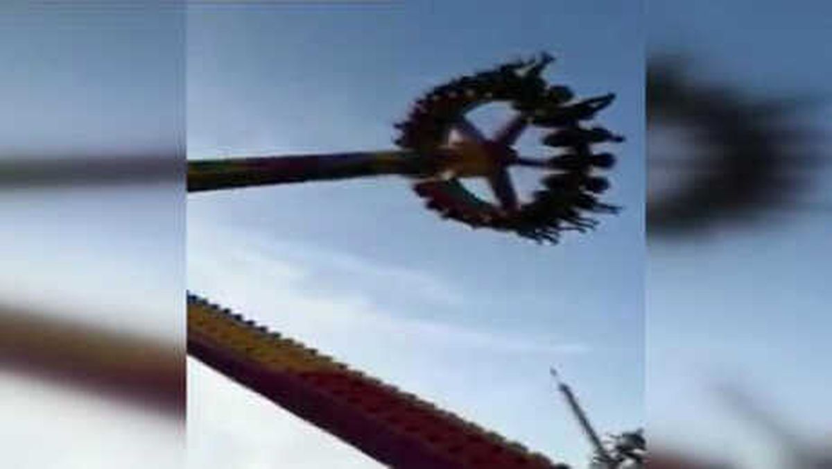 Çin\'de Lunaparkta Peruğu Uçan Adam Herkesi Güldürdü