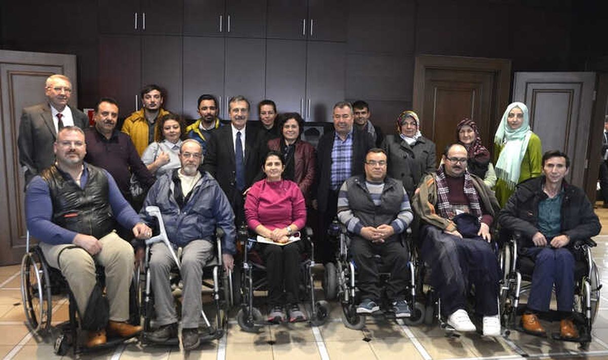 Engelli Bireylerden Tepebaşı\'na Tebrik