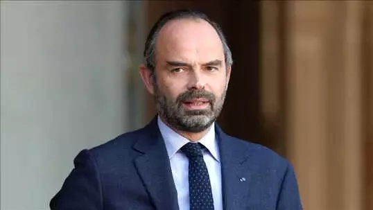 Sarı Yeleklerin protesto ettiği akaryakıt zamları 2019 yılı için iptal edildi Sarı Yeleklerin protesto ettiği akaryakıt zamları 2019 yılı için iptal edildi