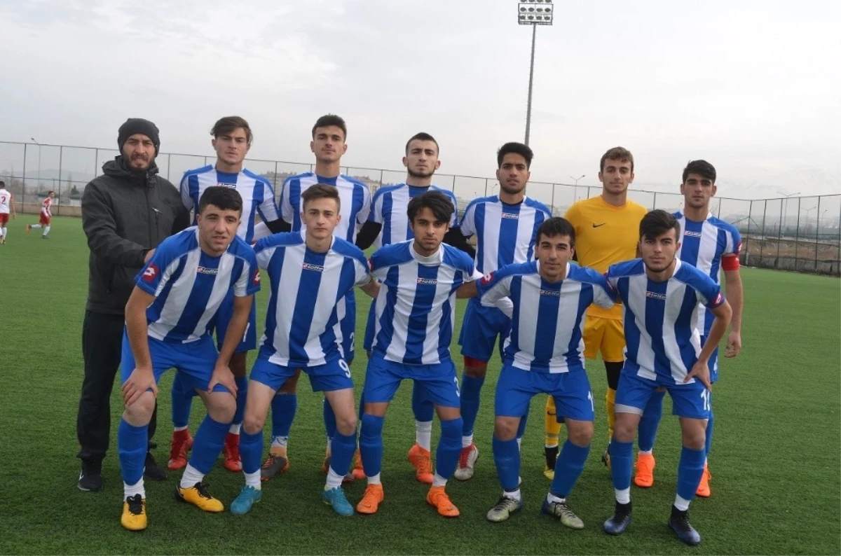 Futbolun Şampiyonu Spor Lisesi