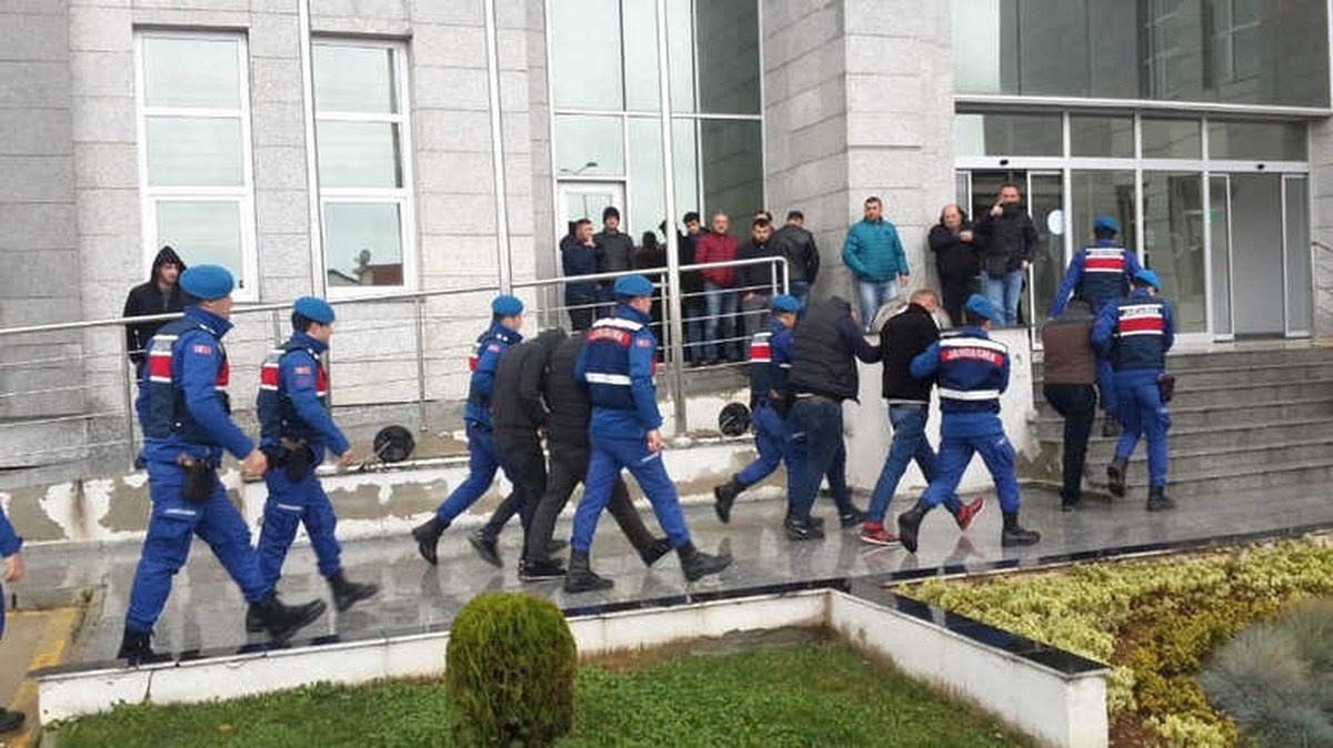 Gebze\'de Büyükbaş Hayvan Hırsızları Tutuklandı