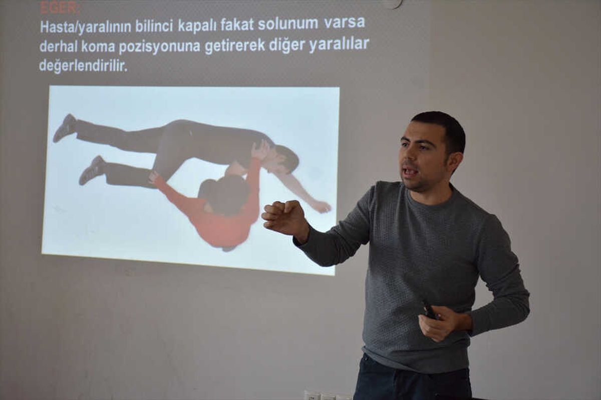 Görele\'de Servis Şoförlerine İlk Yardım Eğitimi