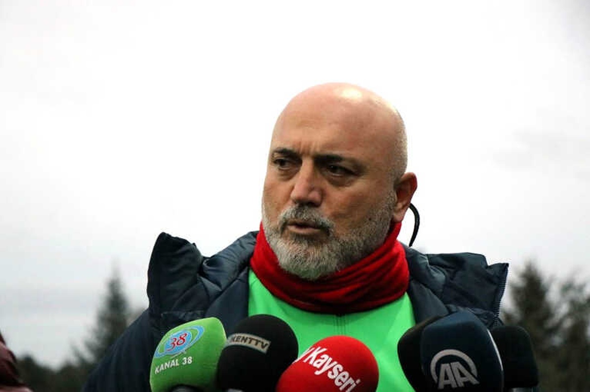 Hikmet Karaman, Kayserispor\'un Başında İlk Antrenmanına Çıktı