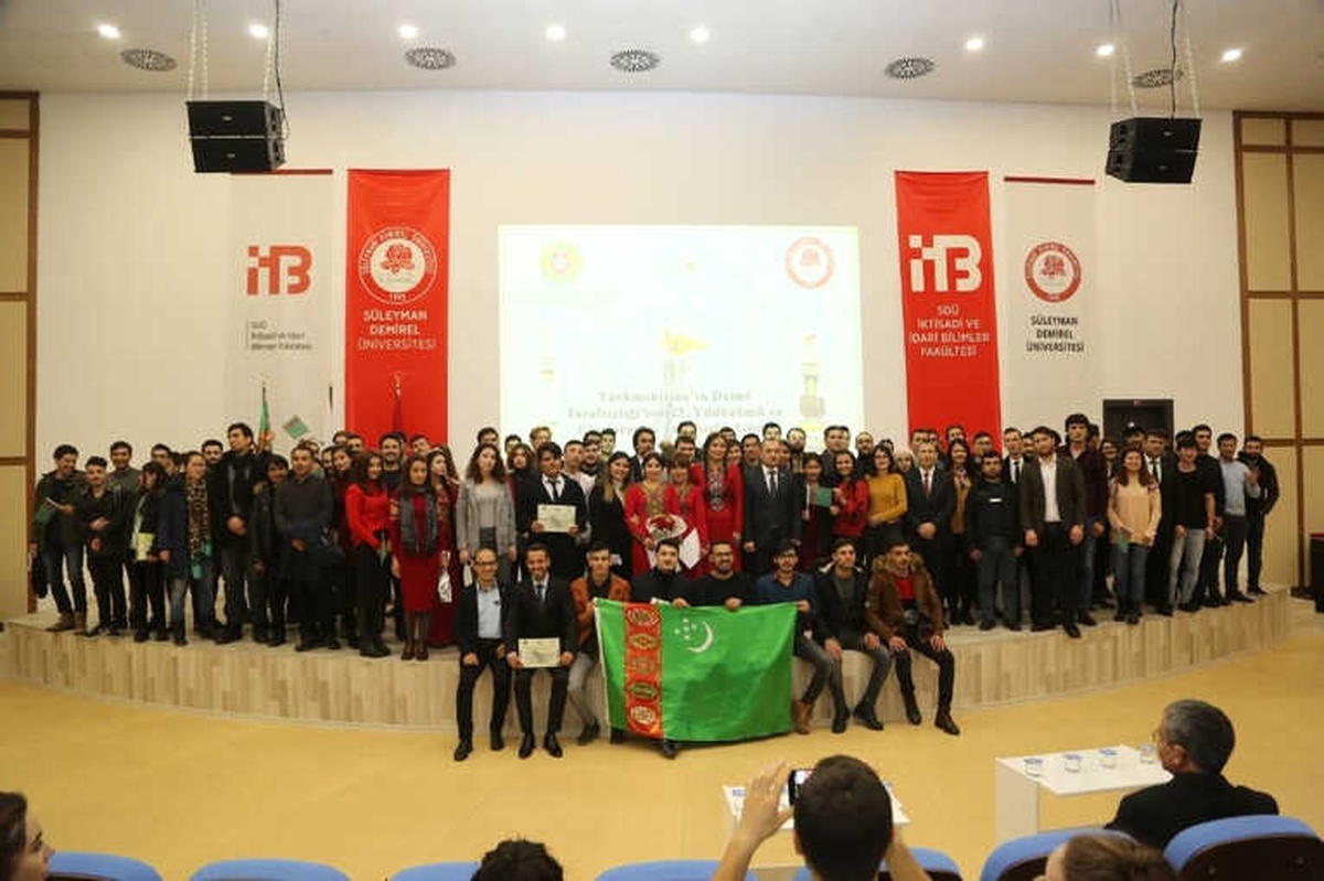 Isparta\'ta Türkmenistan\'ın Daimi Bağımsızlık Günü Kutlandı