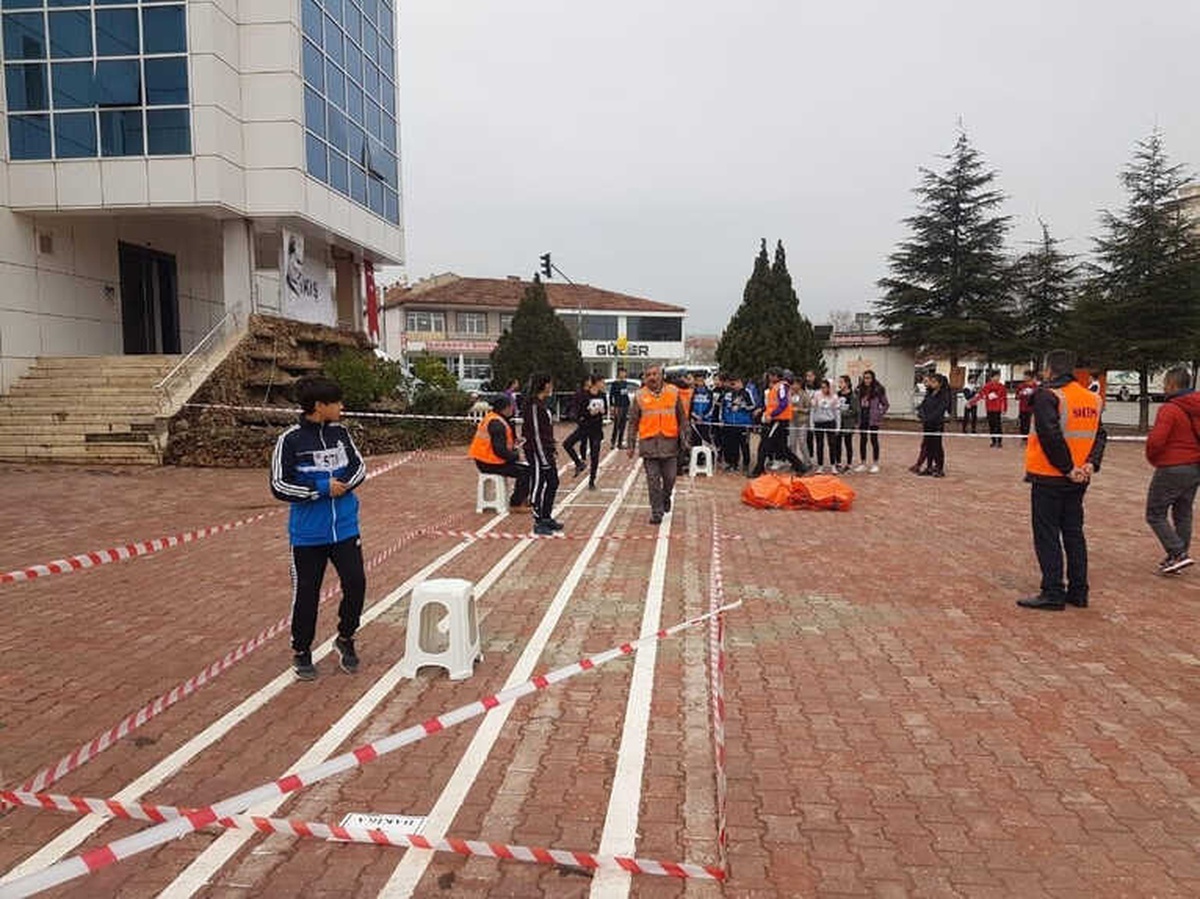 Kırıkkale\'de Okul Sporları Müsabakaları Başladı